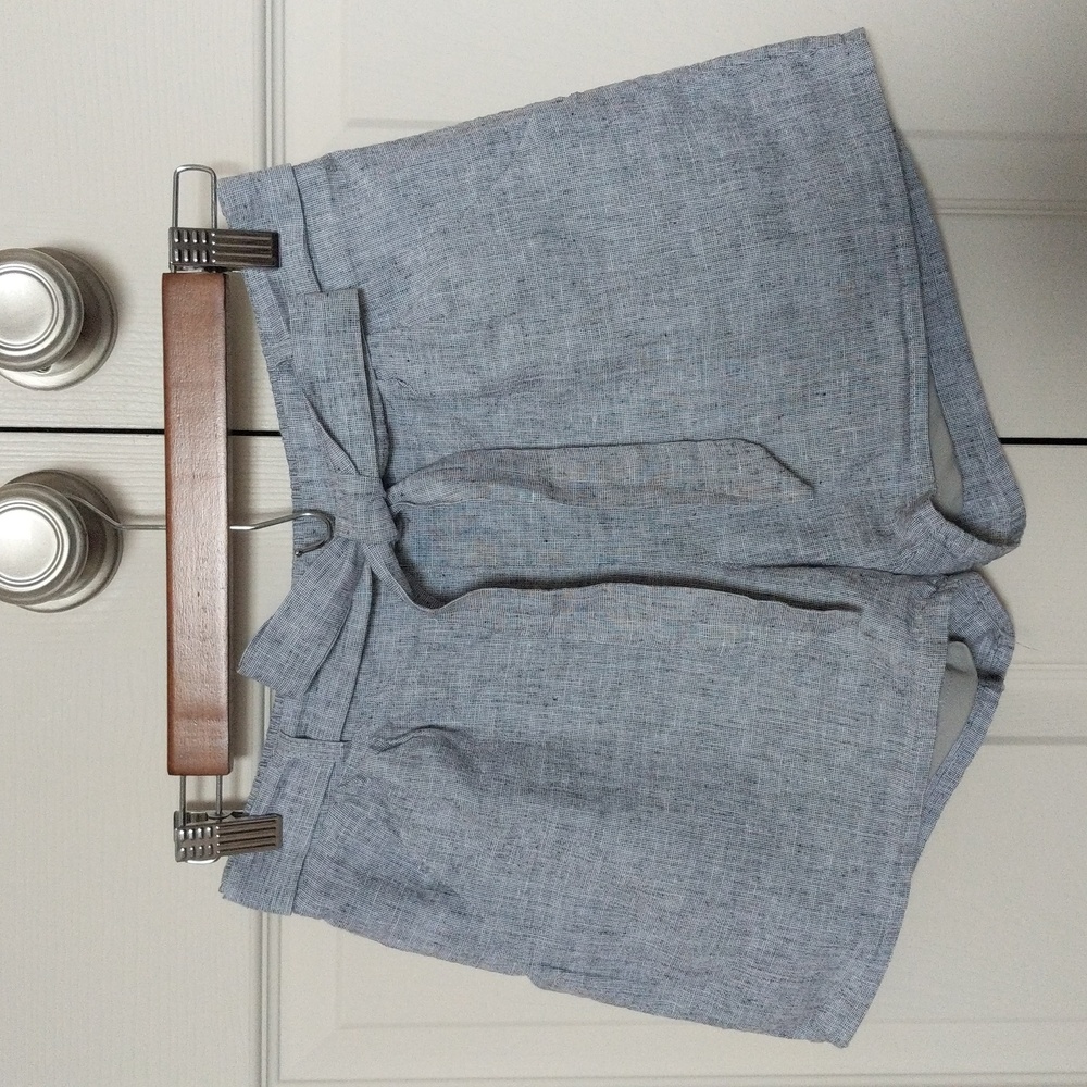 Takara linen/cotton shorts size small